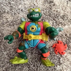 Retro TMNT sewer Surfin’ Mike action figure